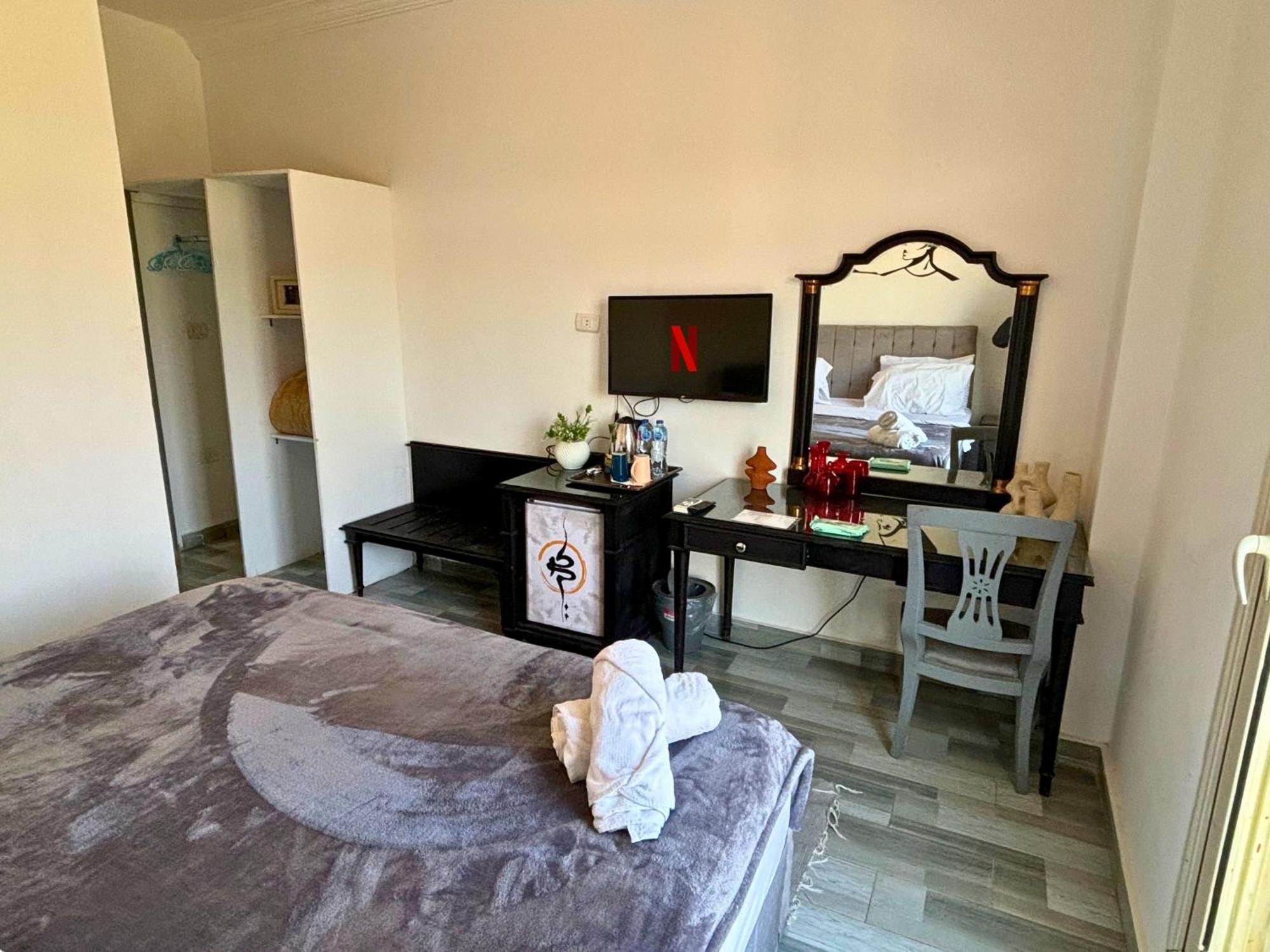 K Boutique Hotel Medspa-Pyramids & Grand Egyptian Museum Ghatati Екстериор снимка