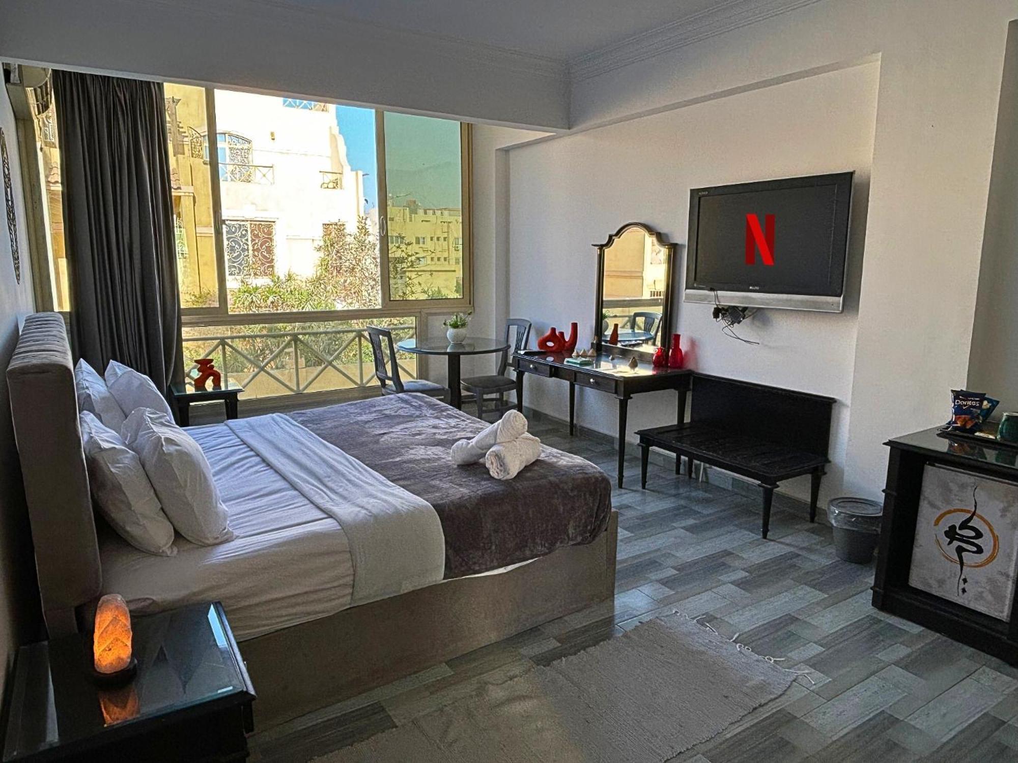 K Boutique Hotel Medspa-Pyramids & Grand Egyptian Museum Ghatati Екстериор снимка