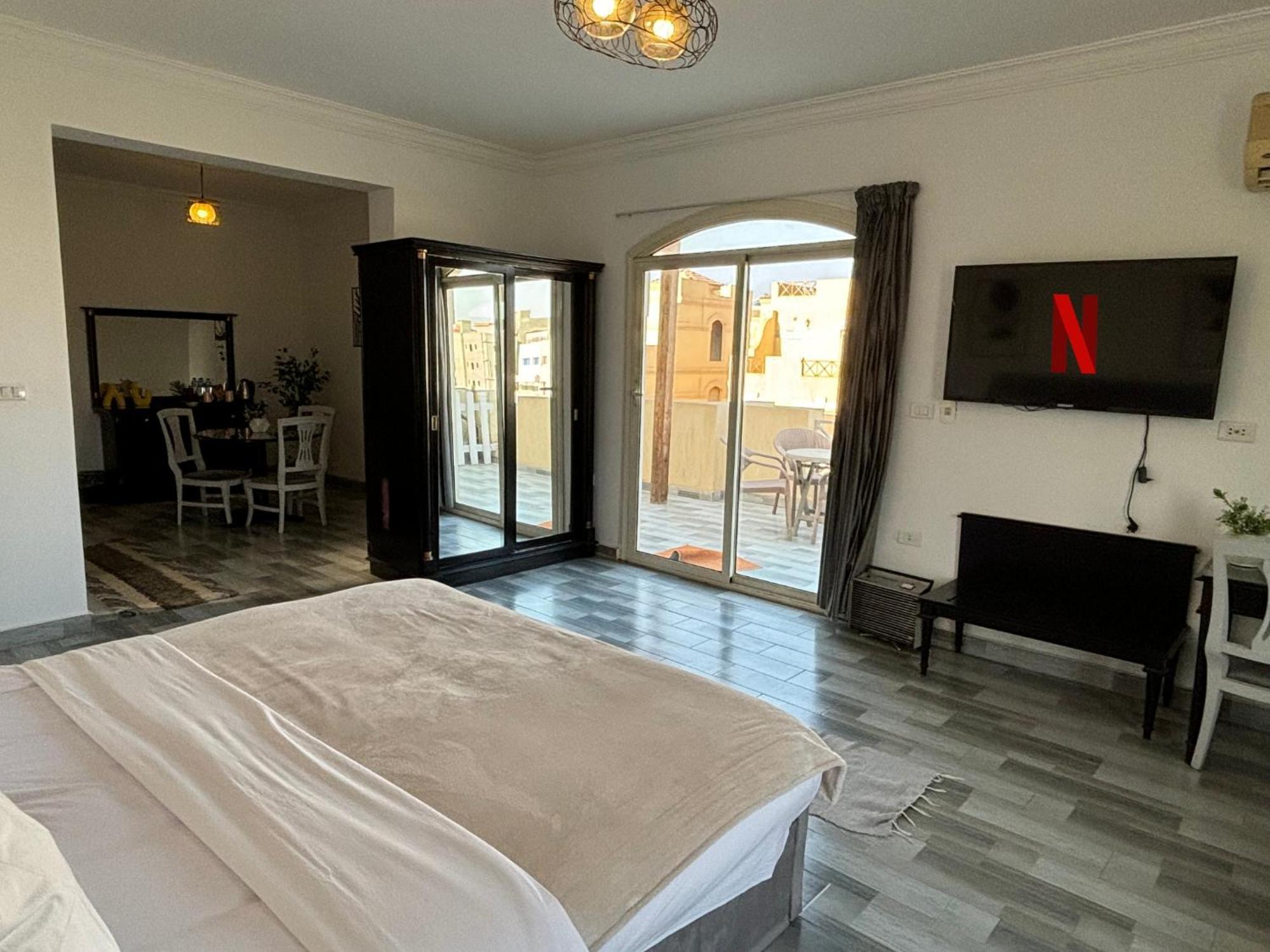K Boutique Hotel Medspa-Pyramids & Grand Egyptian Museum Ghatati Екстериор снимка